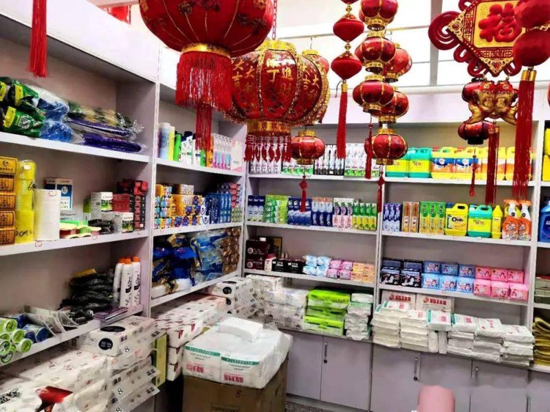 如何选择适合自己的假发产品——以“锦忆发”为例